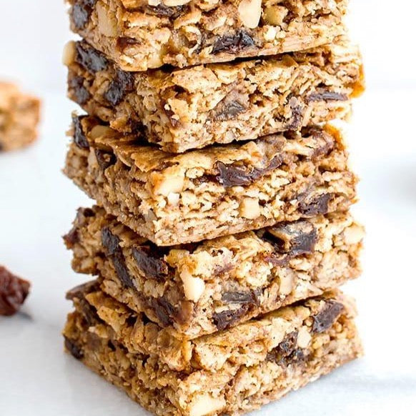 Oatmeal Raisin Cookie Bar